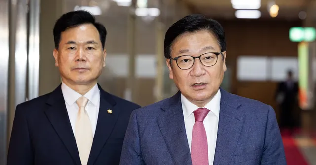 국민의힘, 제헌절 행사 불참…“원 구성 협상 진척 없어”

국민의힘, 제헌절 행사 불참원 구성 협상 진척 없어