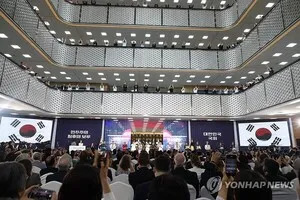 국회, 오늘 제78주년 제헌절 경축식 개최...국힘 장동혁은 '올공행'

국회는 17일 국회의사당 중앙홀에서 제78주년 제헌절 경축식을 연다.