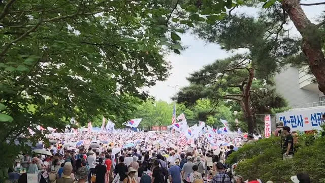 오늘 올림픽공원
난리났네요.
역대급입니다.
7월 17일
오후 4시 25분입니다.