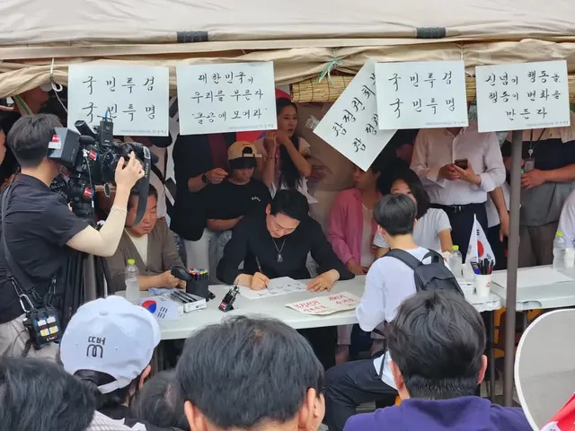 현재 올림픽공원 핸드볼경기장에
국민의힘 장동혁 당대표께서 오셨습니다.
(어쩐지 사람이 너무 많더라…)