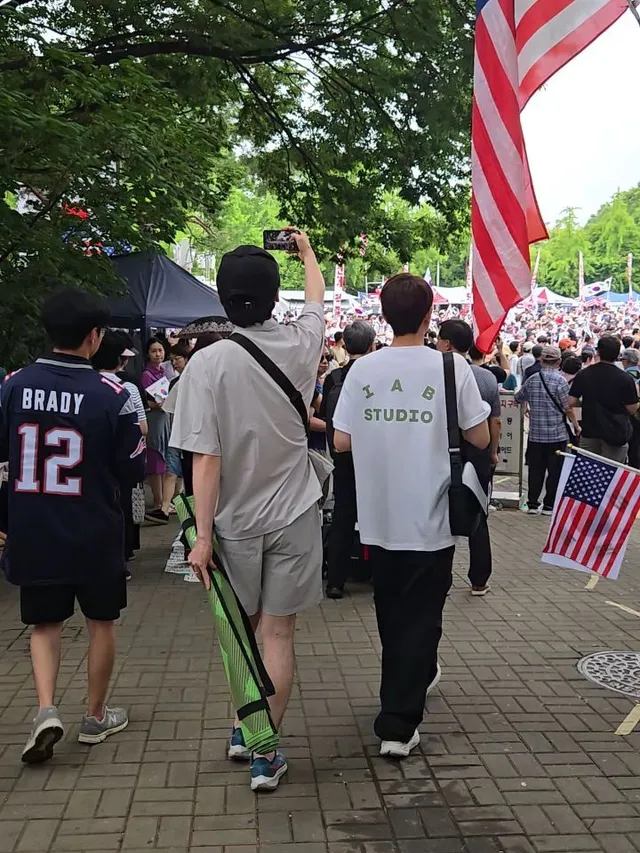 올공 송파개표소 왔습니다 2-1 게이트 한미공조국제수사 서명이 많이 필요합니다!
(전화번호X) 참여부탁드립니닭 😊 🙏
#참정권 #올공 #올림