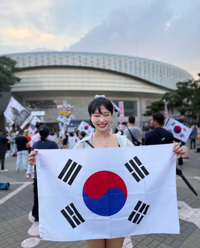 정치 계정 아니고 개인 계정
단 한번도 인플루언서라고 생각해본적 없다 ㅋ
그냥 남편이랑 재밌는 일상 올리다 보니 많은 분들이 좋아해주신 덕에 조