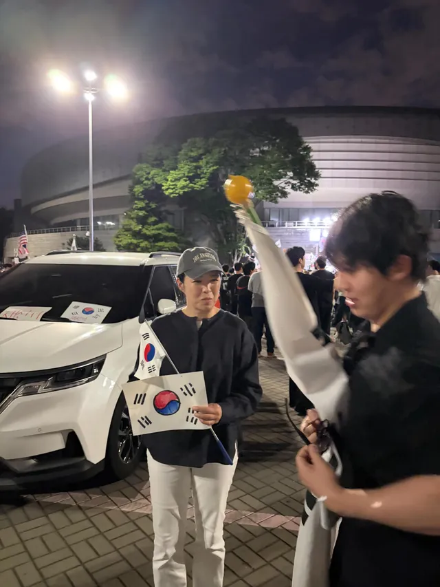 난 올공에서 사는 미친여자인데ㅎㅎ
김은혜 봄 대박 !!! ▓
모자쓰면 안들킬줄 아셨나 봄~~ 
가슴이 뭉클ㅠ▓