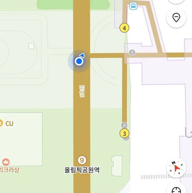 현장 수령 및 판매는 올림픽공원역 4번 출구 앞에서 진행됩니다.

15:00 전까지 방문 부탁드립니다( ੭ ˙ᗜ˙ )੭ https://t.co/