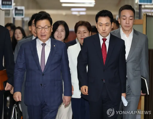 "대안도 방법도 없다"…반장동혁, 張체제 사실상 방치 기류

(서울=연합뉴스) 박수윤 권희원 기자 = 6·3 지방선거 패배 이후 계속됐던 장동혁