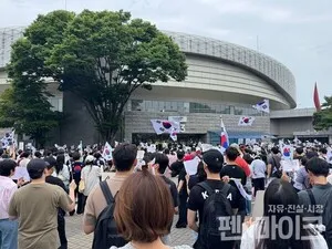 정교모, '올림픽 공원 집회' 공식 지지 선언...전국 교수 릴레이 금식 돌...

사회정의를 바라는 전국교수모임(정교모)이 서울 송파구 올림픽