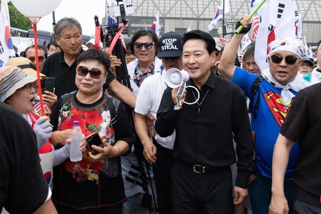 "누구와 손잡을까" 차기 당권 '저울질' 들어간 국힘... 친장·친오·친한...

국민의힘은 63 지방선거 이후 장동혁 대표 사퇴론과 계파 분화