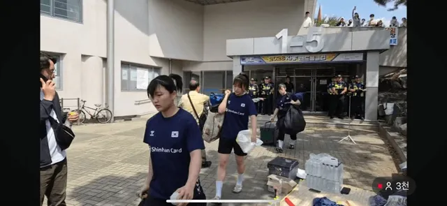 380개 투표함을 다 빼갈 필요는 없다.

3일 동안 갇혀있었으니 그동안 투표함 내에 가짜표만 검수해서 빼낸거면?