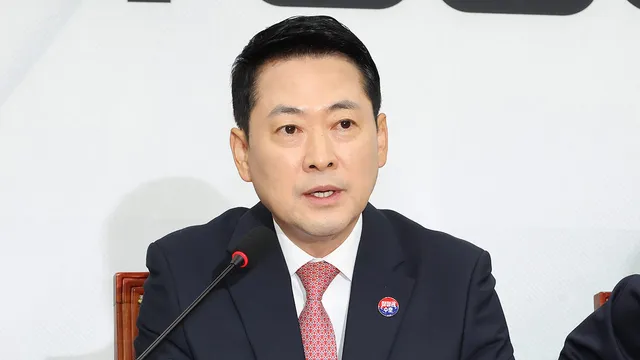 장동혁 측, '장외 정치' 이번 주 마무리‥당내 비판에 "실명 걸고 말하...

국민의힘 장동혁 대표 측이 당내 일각에서 제기되는 '장외 정치'