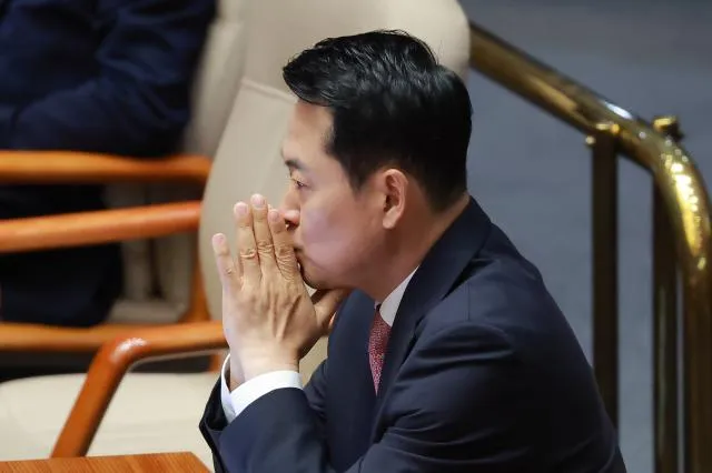 장동혁, 연일 장외 행보로 버티기...힘빠진 사퇴론

6·3 지방선거 패배 이후 책임론에 휩싸였던 장동혁 국민의힘 대표가 장외 투쟁에 나서며 버