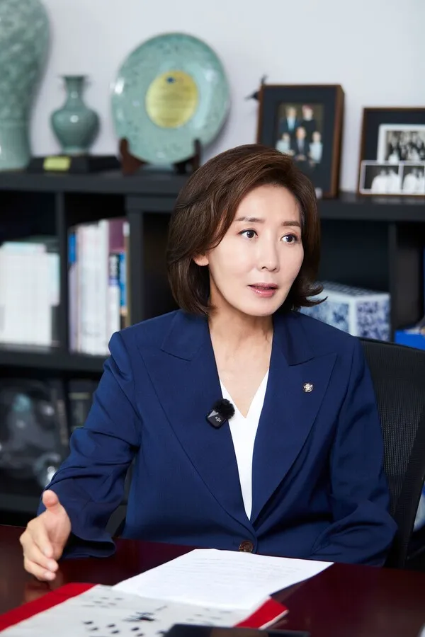 [인터뷰] 나경원 국민의힘 의원

⊙ “민주, 아직 공소취소를 못 했으니 법사위 무조건 사수하려는 것”⊙ ‘투표·개표 과정에서 절차적 하자 있으
