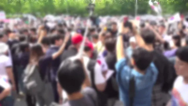 개표소 진입 막은 여성 구속기로...시위 참가자 5명 심사

잠실 개표소 시위 현장에서 체육 단체 진입을 막은 혐의를 받는 30대 여성이 구속 