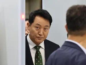 명태균 “서울 시민께 재보궐 선거 선물, 그나마 천만다행” SNS 재조명

[헤럴드경제=한지숙 기자] ‘명태균 여론조사비 대납 의혹’으로 오세훈