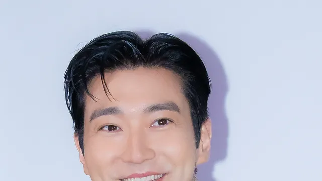 최시원, '올공 시위' 공개 지지…태극기 이모지 "멸공 애국자"

슈퍼주니어 멤버 최시원이 서울 올림픽공원에서 이어진 재선거 요구 시위에 응원의