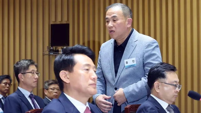 오세훈 당선무효형 일파만파…“서울 시민께 재보궐 선거 선물” 명태균...

오세훈 서울시장, 1심 당선무효형 파장...명태균 SNS 글 재조명,