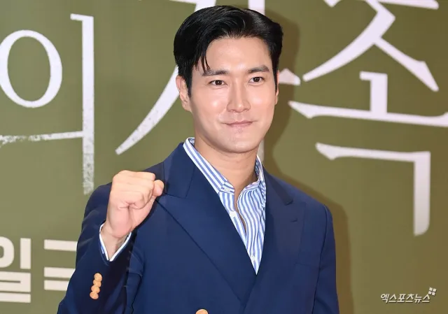 최시원, '재선거 요구 시위'에 또 소신 전했다…"이들 노력이 특정 프레...

(엑스포츠뉴스 조혜진 기자) 그룹 슈퍼주니어 멤버 최시원이 올림