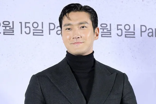최시원, '올공' 재투표 시위 지지…"여야 막론하고 한쪽만 위한 일 아냐...

최시원은 서울 올림픽공원에서 열린 재선거 시위를 지지하며, 선거