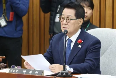 박지원 "대통령 외교 성과 올리는데 민주당은 명청갈등과 신천지 전쟁"

[서울=뉴스핌] 조승진 기자 = 박지원 더불어민주당 의원이 26일 이재명