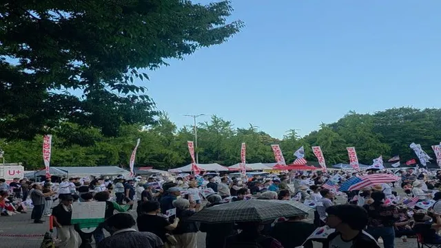 07.26 올림픽 공원 감사합니다🇰🇷🇰🇷
.
.
#잠실민주화운동 #올림픽공원 #자유는공짜가아니다 #감사합니다