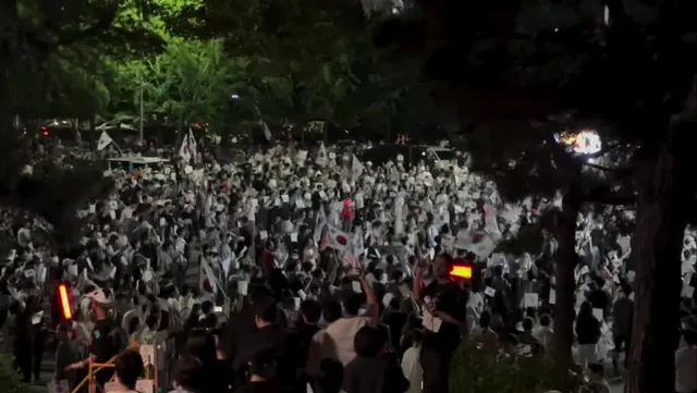 이거 장난아니다 열기가 식지않는다 
부정에 눈감을만큼 우리나라는 아직 끝나지않았다