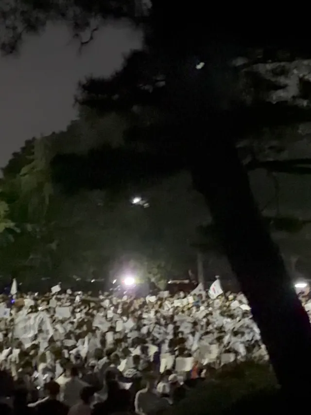 하루라도 젊은날에 

젊은날의 의무는 부패에 맞서는 것이다🇰🇷
