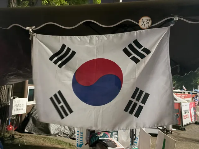 오늘은 밟아보았읍니다.▓
무더위도 잊고 많은분들이 계십니다 부재당수▓
현시각 올공▓
#잠실민주화운동