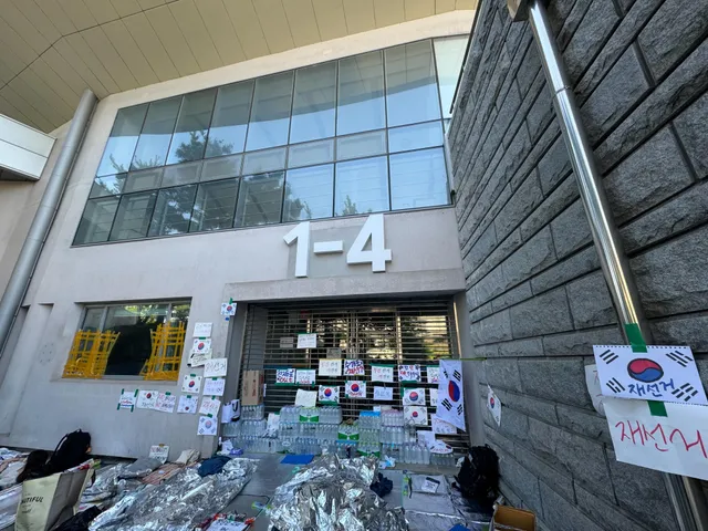 1학년4반 인원이 많이 빠졌습니다.
인원 분배 가능한곳에서 이동해주시면 좋을것같아요!!
