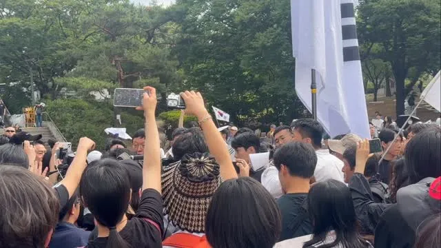 현재 상황 브리핑 해드립니다.
1-3 입니다. 다행히도 평화롭게 마무리 되었습니다.
실시간 공유 해드릴게요 2-2로 가거있습니다